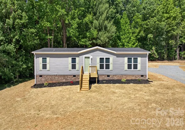 Homes for sale in Lexington, NC | 219 Harvick Ln, Lexington, NC 27292 | MLS# 4384746
