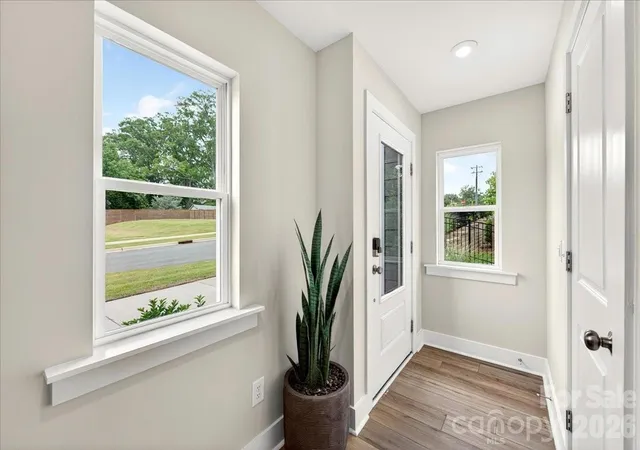 3rd image of 4032 Canvas Ct, Charlotte, NC 28205 | MLS# 4384752