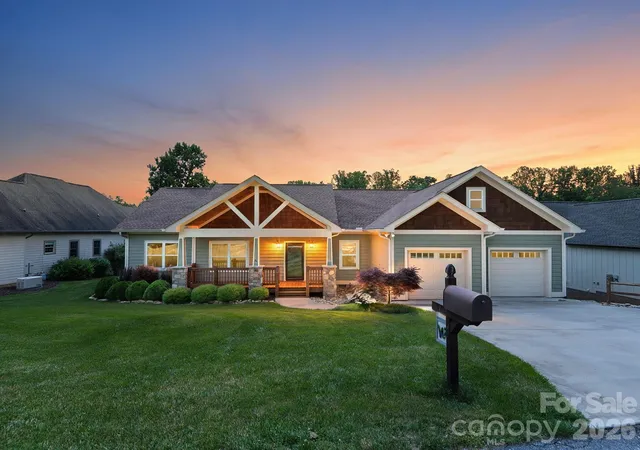 2nd image of 4 Farm Pond Ln, Candler, NC 28715 | MLS# 4384789