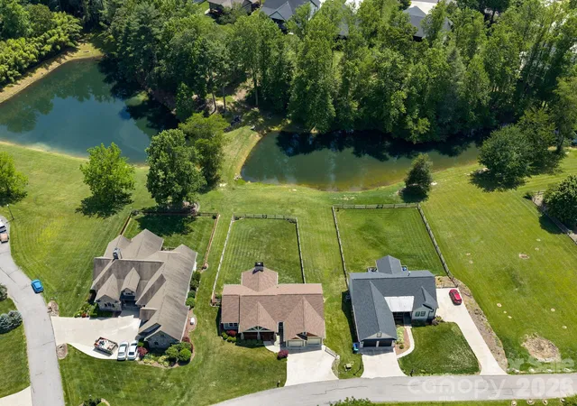 23rd image of 4 Farm Pond Ln, Candler, NC 28715 | MLS# 4384789
