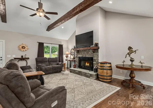 3rd image of 4 Farm Pond Ln, Candler, NC 28715 | MLS# 4384789