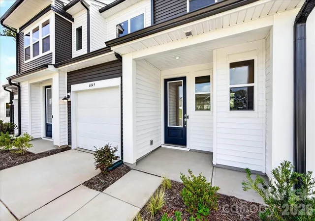 3rd image of 6049 Longar Ln, Charlotte, NC 28269 | MLS# 4384836