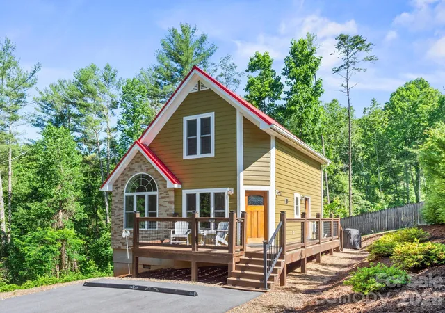 2nd image of 154 Dogwood Dr, Weaverville, NC 28787 | MLS# 4384847
