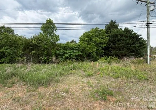 2nd image of 2049 Old Shelby Rd, Hickory, NC 28602 | MLS# 4384871
