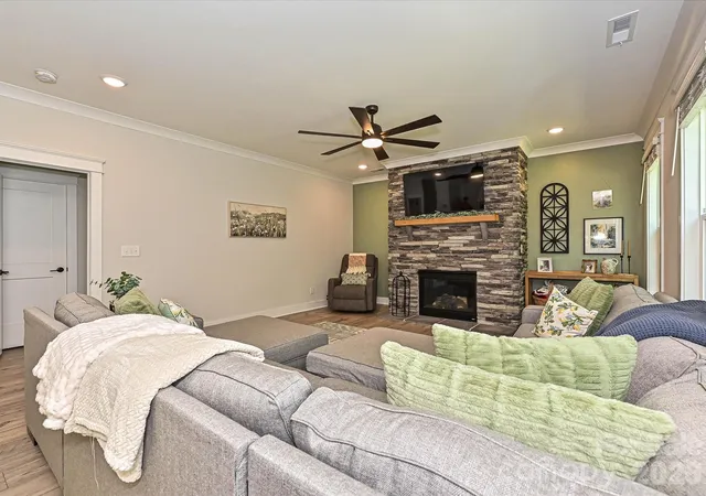 4th image of 13215 Fiore Pl, Huntersville, NC 28078 | MLS# 4384879