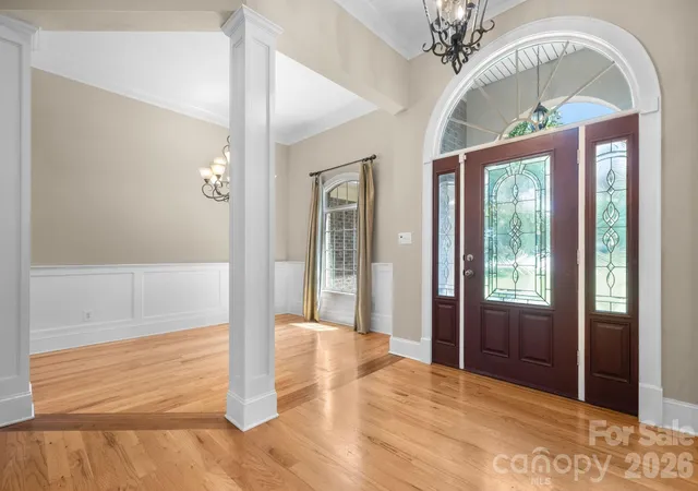 Photo 4 of Single family home for sale at 1055 Catawba Greens Dr, Newton, NC 28658 | MLS# 4384886 | Listing updated on 2026-09-05