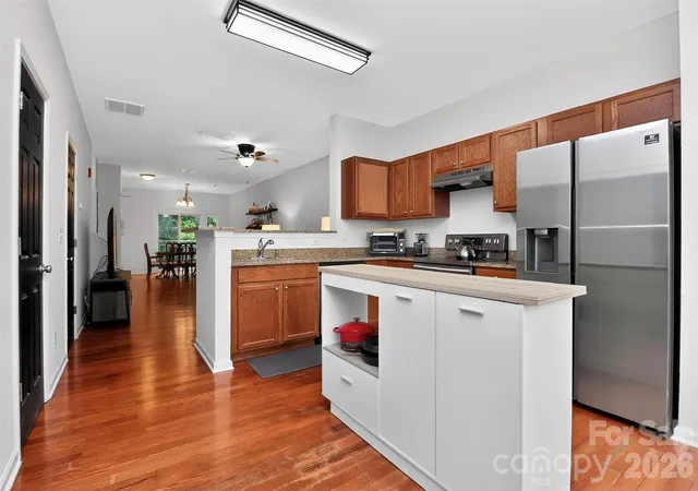 5th image of 3909 Picasso Ct, Charlotte, NC 28205 | MLS# 4384891