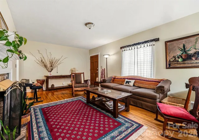 Homes for sale in Asheville, NC | 28 Canterbury Rd, Asheville, NC 28805 | MLS# 4384902