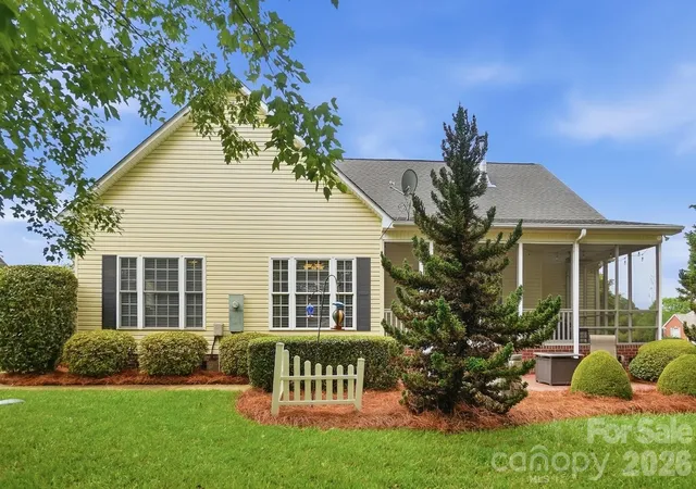 Homes for sale in Oakboro, NC | 258 Glenwood Dr, Oakboro, NC 28129 | MLS# 4384910