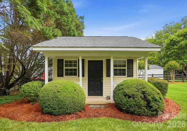 Homes for sale in Oakboro, NC | 258 Glenwood Dr, Oakboro, NC 28129 | MLS# 4384910