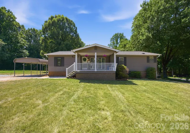 Photo 4 of Single family home for sale at 4377 Catawba Burris Rd, Denver, NC 28037 | MLS# 4384921 | Listing updated on 2026-09-22