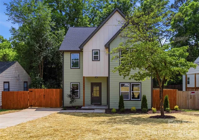 2nd image of 3409 Rogers St, Charlotte, NC 28208 | MLS# 4384985
