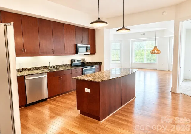 2nd image of 4625 Piedmont Row Dr #400, Charlotte, NC 28210 | MLS# 4384989