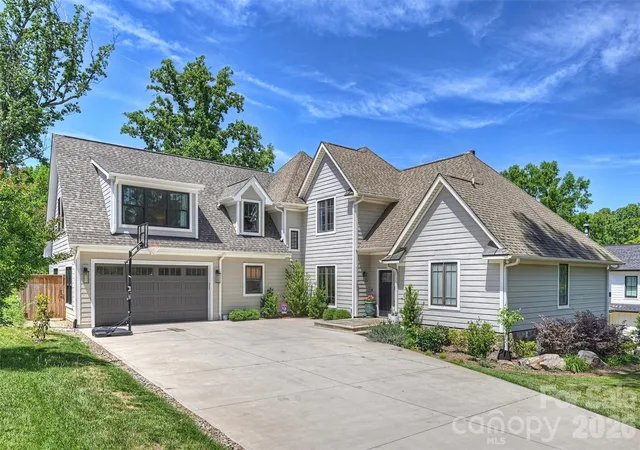 1st image of 237 Hunter Ln, Charlotte, NC 28211 | MLS# 4384992