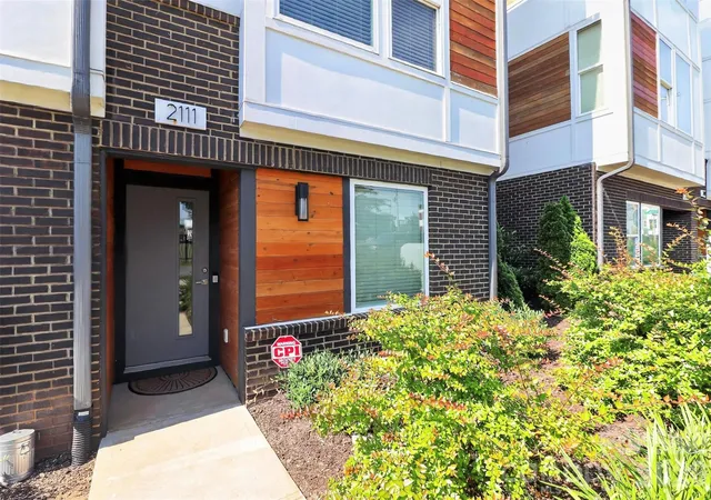 3rd image of 2111 Isom St, Charlotte, NC 28208 | MLS# 4385066