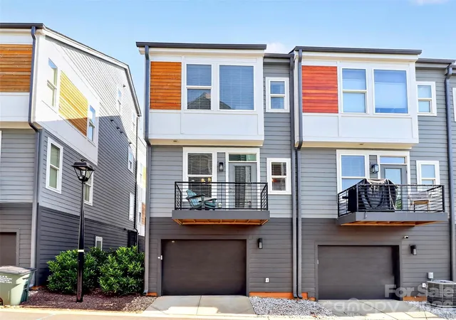 4th image of 2111 Isom St, Charlotte, NC 28208 | MLS# 4385066