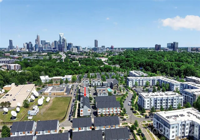 5th image of 2111 Isom St, Charlotte, NC 28208 | MLS# 4385066