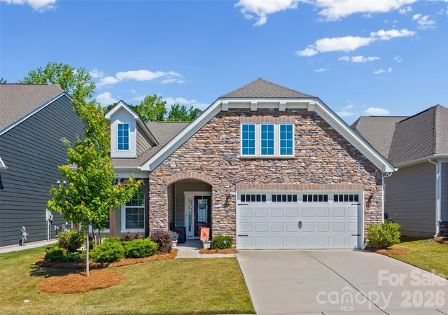Photo 1 of Sale Pending at 3199 Windhaven Ln, Fort Mill, SC 29708 | MLS# 4385083 | Listing updated on 2026-09-12