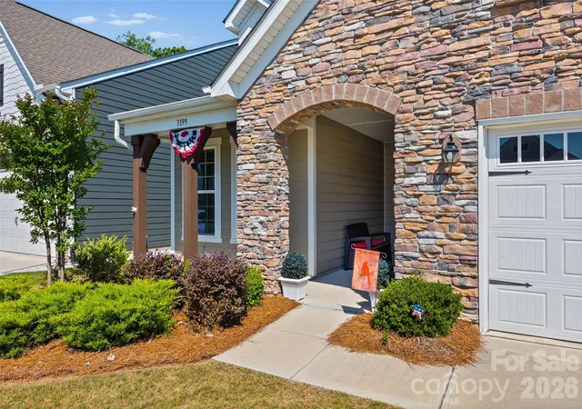 Photo 2 of Sale Pending at 3199 Windhaven Ln, Fort Mill, SC 29708 | MLS# 4385083 | Listing updated on 2026-09-12