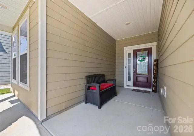 Photo 3 of Sale Pending at 3199 Windhaven Ln, Fort Mill, SC 29708 | MLS# 4385083 | Listing updated on 2026-09-12