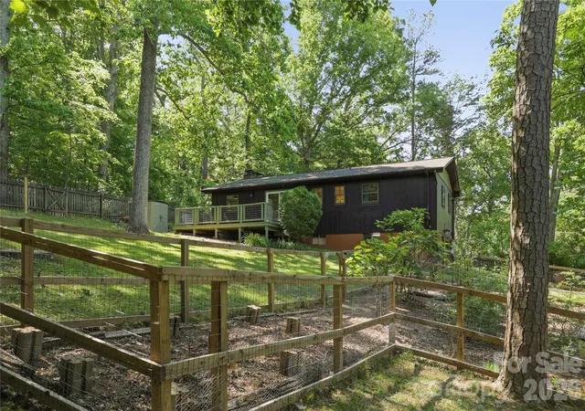 Single family home for sale at 38 Nixon Ter, Asheville, NC 28805 | MLS# 4385121