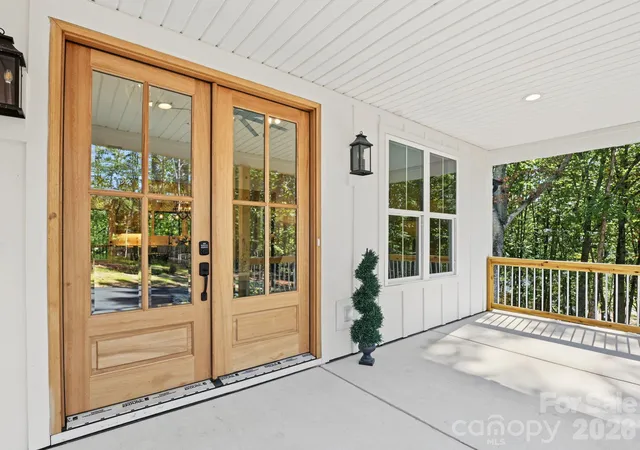 Photo 4 of Single family home for sale at 5296 Liberty Hl Rd W, York, SC 29745 | MLS# 4385146 | Listing updated on 2026-10-10