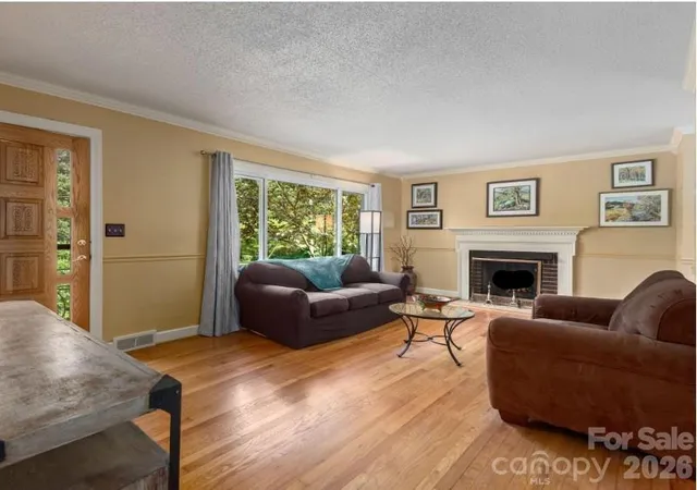 5th image of 112 Lyndale Rd, Hendersonville, NC 28739 | MLS# 4385229