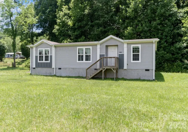 Homes for sale in Rosman, NC | 1060 Pickens Hwy, Rosman, NC 28772 | MLS# 4385231