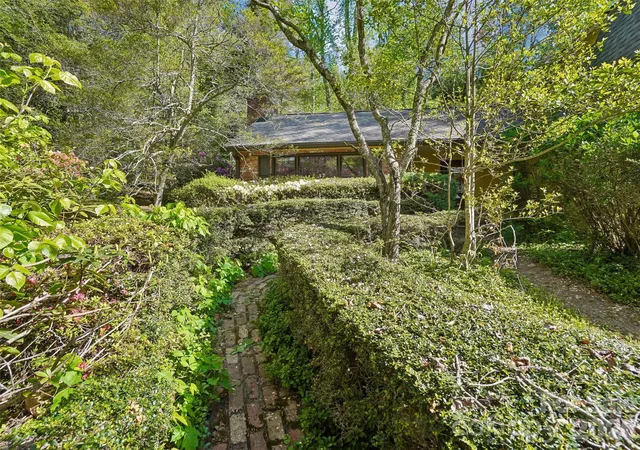 2nd image of 114 Overlook Rd, Asheville, NC 28803 | MLS# 4385234