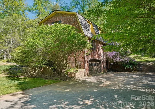 3rd image of 114 Overlook Rd, Asheville, NC 28803 | MLS# 4385234
