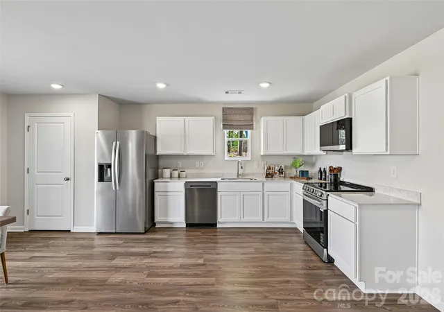 Photo 4 of Single family home for sale at 539 Tomlin Trl, Spartanburg, SC 29301 | MLS# 4385253 | Listing updated on 2026-10-07