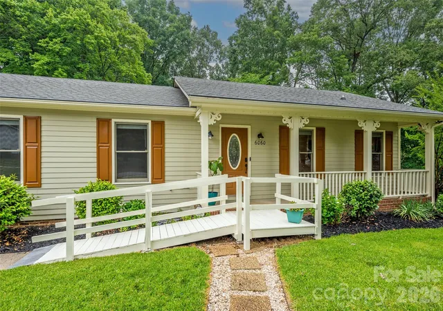Photo 2 of Single family home for sale at 6060 Acadian Woods Dr, Charlotte, NC 28227 | MLS# 4385264 | Listing updated on 2026-10-09