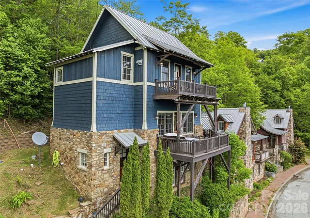 Photo 5 of Single family home for sale at 95 Breakaway Trl S, Mars Hill, NC 28754 | MLS# 4385267 | Listing updated on 2026-08-16