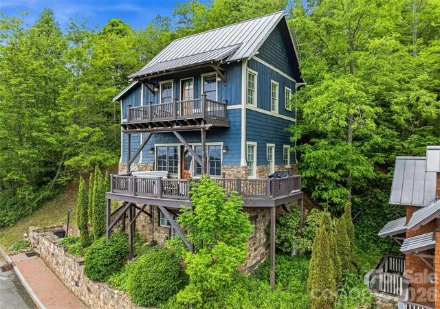 Photo 3 of Single family home for sale at 95 Breakaway Trl S, Mars Hill, NC 28754 | MLS# 4385267 | Listing updated on 2026-08-16