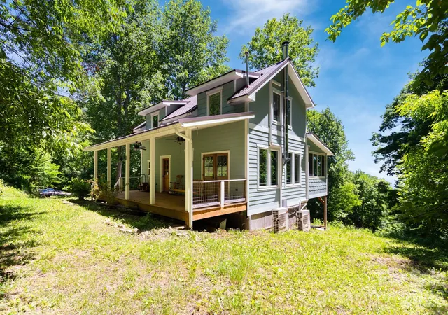 3rd image of 1621 Upward Wy, Waynesville, NC 28785 | MLS# 4385302