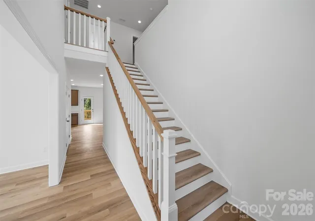 4th image of 1147 10Th Street Ln Nw, Hickory, NC 28601 | MLS# 4385331