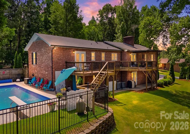 Photo 2 of Single family home for sale at 138 Whispering Pines Dr, Hudson, NC 28638 | MLS# 4385334 | Listing updated on 2026-08-31