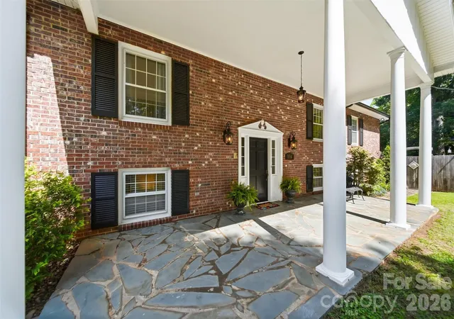 Photo 3 of Single family home for sale at 138 Whispering Pines Dr, Hudson, NC 28638 | MLS# 4385334 | Listing updated on 2026-08-31