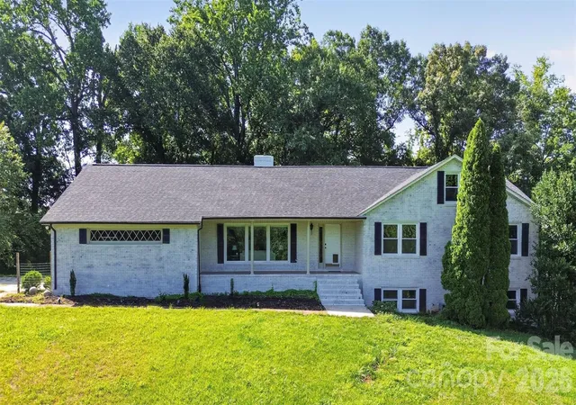 1st image of 2004 Fountain Ln, Stanley, NC 28164 | MLS# 4385342