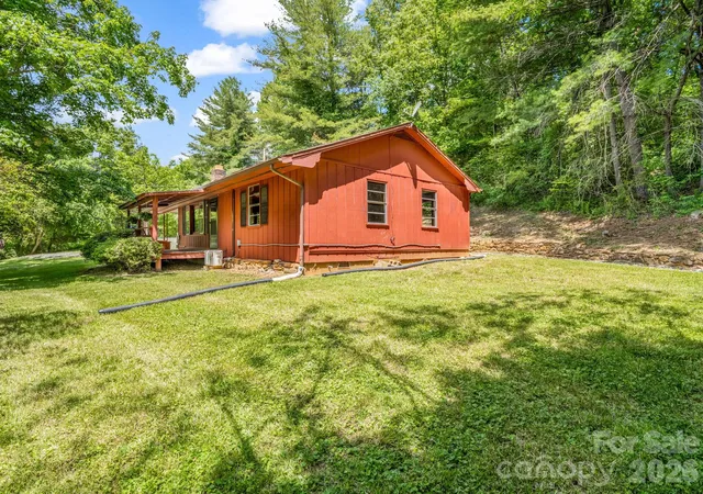 Homes for sale in Marshall, NC | 1395 Tillery Branch Rd, Marshall, NC 28753 | MLS# 4385411