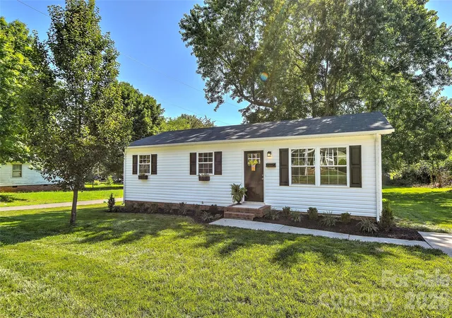 Homes for sale in Monroe, NC | 301 Branch St S, Monroe, NC 28112 | MLS# 4385417