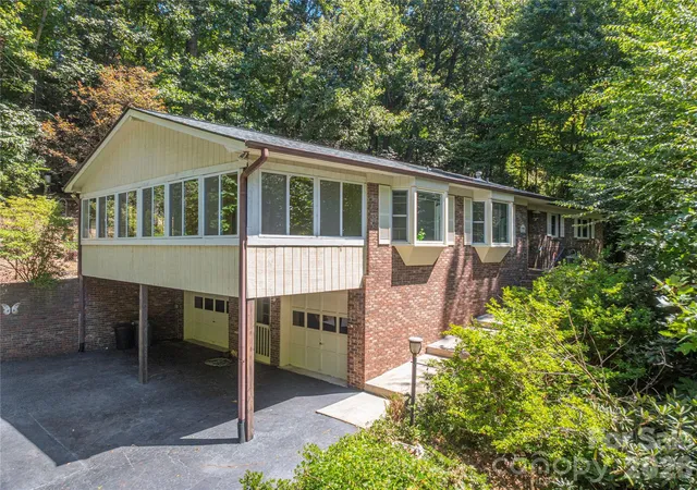 1st image of 446 Deerhaven Ln, Hendersonville, NC 28791 | MLS# 4385422