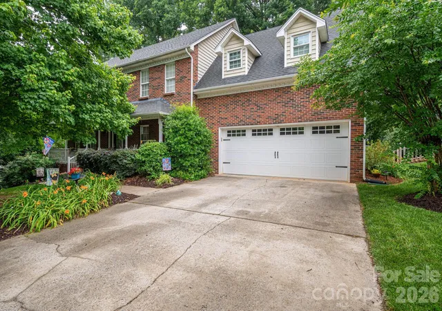 Photo 2 of Single family home for sale at 1228 Plantation Trl, Gastonia, NC 28056 | MLS# 4385430 | Listing updated on 2026-08-24