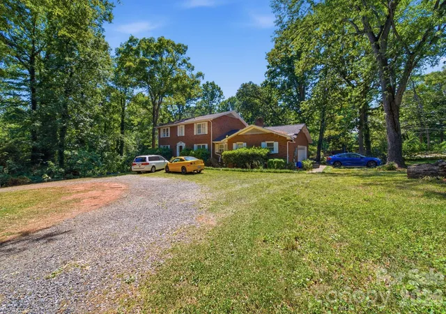 1st image of 970 23rd Ave Ne, Hickory, NC 28601 | MLS# 4385479