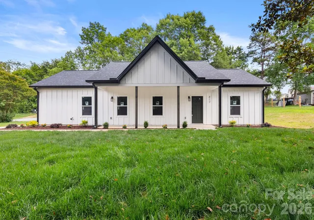 Homes for sale in Dallas, NC | 612 Hardin Rd, Dallas, NC 28034 | MLS# 4385485