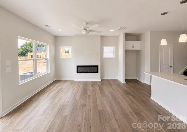 4th image of 5820 Salamander Run Ln #44, Charlotte, NC 28215 | MLS# 4385603