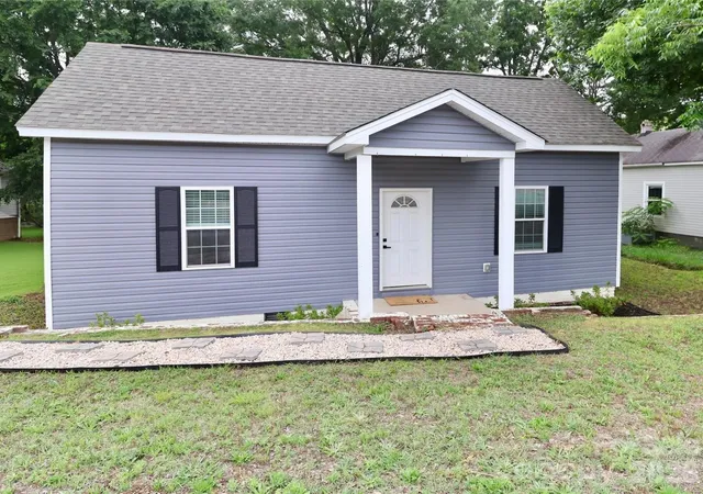 image of 703 S Main St, Landis, NC 28088 | MLS# 4385611