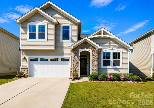 2nd image of 6629 Meridale Forest Dr, Charlotte, NC 28269 | MLS# 4385620