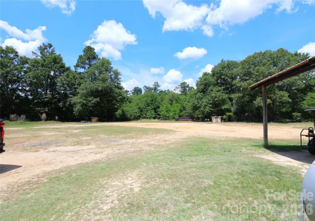 Homes for sale in Blackville, SC | 2121 Whitetail Rd, Blackville, SC 29817 | MLS# 4385636