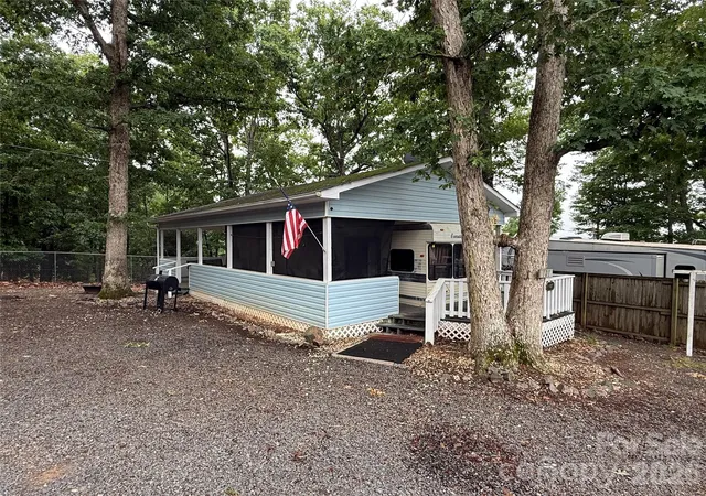 Homes for sale in Mount Gilead, NC | 107/109 Holly Cove Trl #E100/101, Mount Gilead, NC 27306 | MLS# 4385681